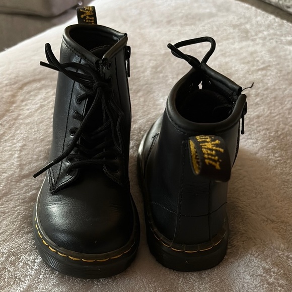 Gently Loved Dr Martens Jr Zavala Combat Leather Boots Unisex - Picture 2 of 11